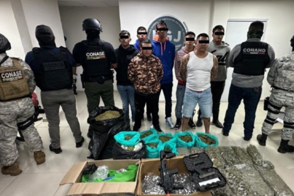 Detienen a 11 hombres por homicidio y narcomenudeo